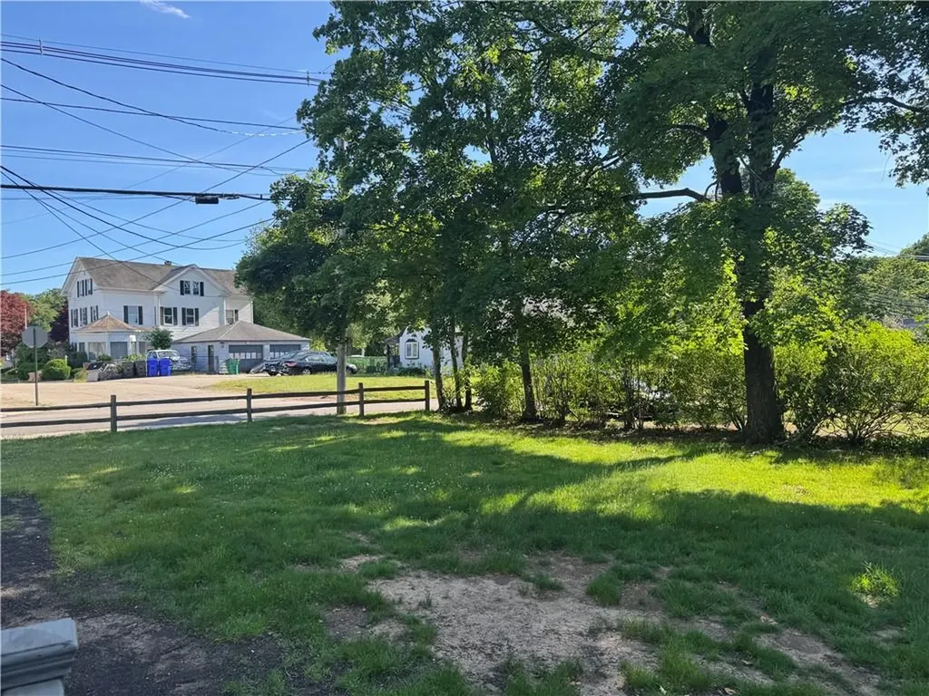 87 Maple Avenue West Warwick RI 02893