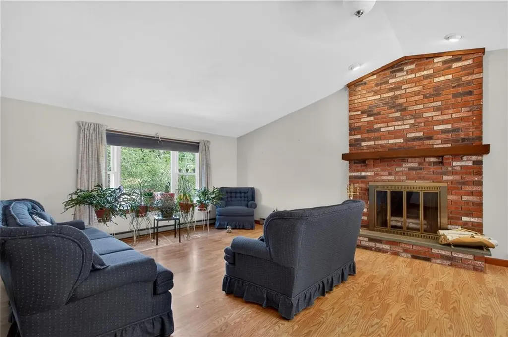 27 Metro Drive Coventry RI 02816