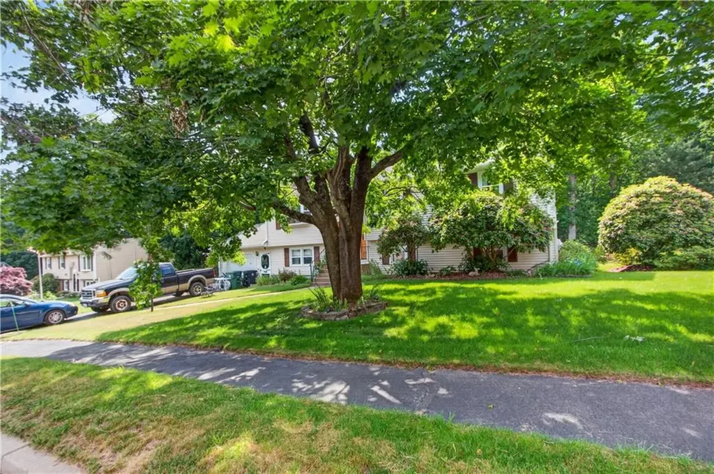 27 Metro Drive Coventry RI 02816