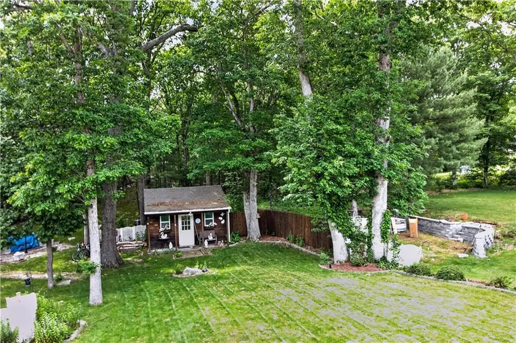 27 Metro Drive Coventry RI 02816