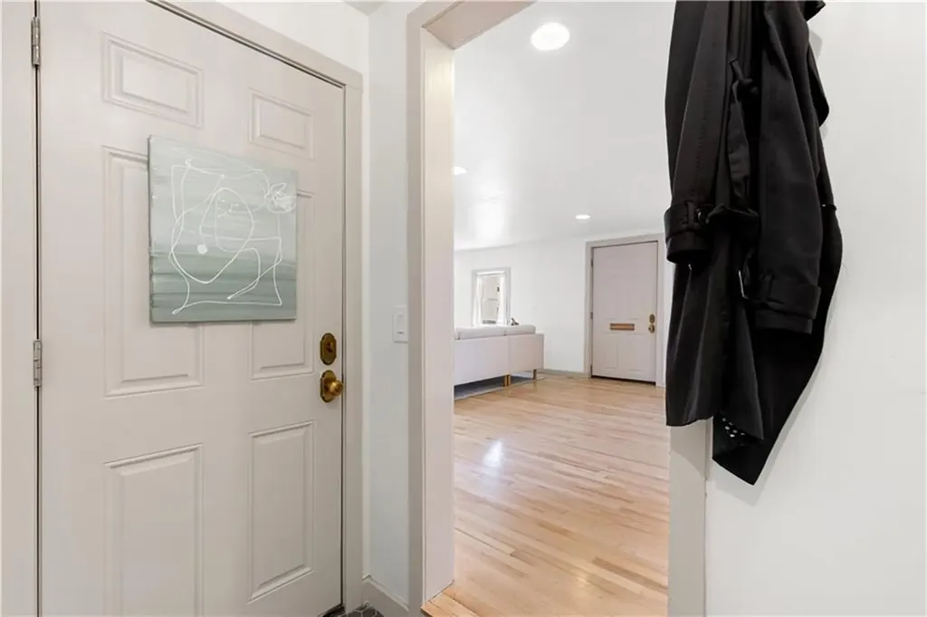 27 Padelford Street Providence RI 02906