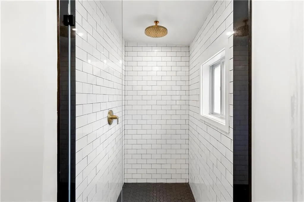 27 Padelford Street Providence RI 02906