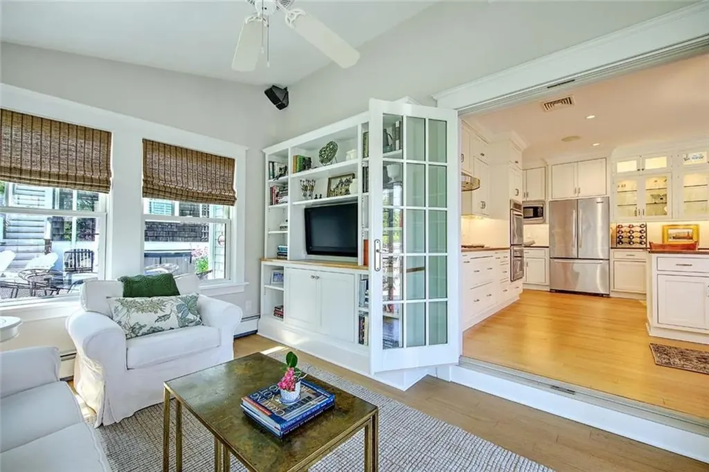 5 Curtis Road North Kingstown RI 02874