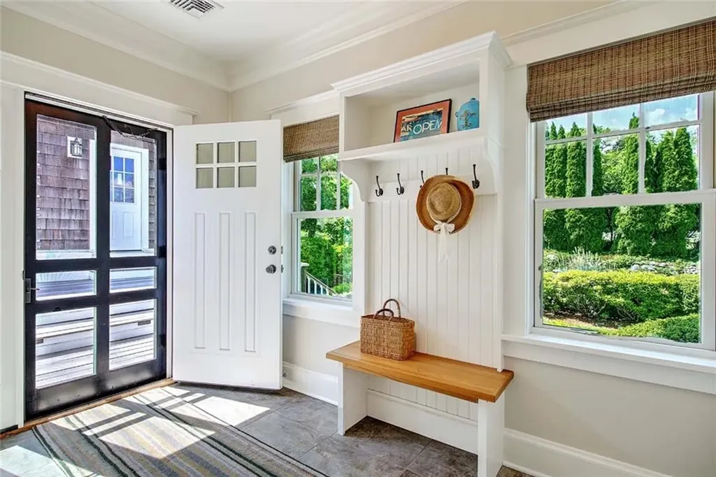 5 Curtis Road North Kingstown RI 02874