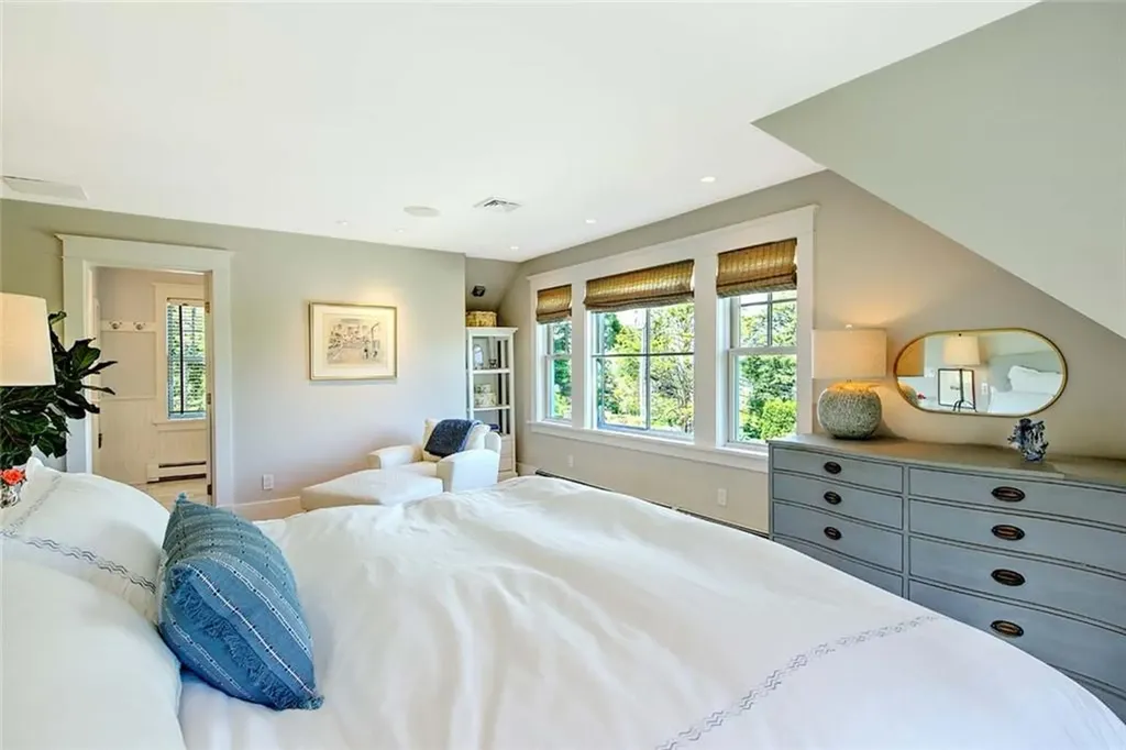 5 Curtis Road North Kingstown RI 02874