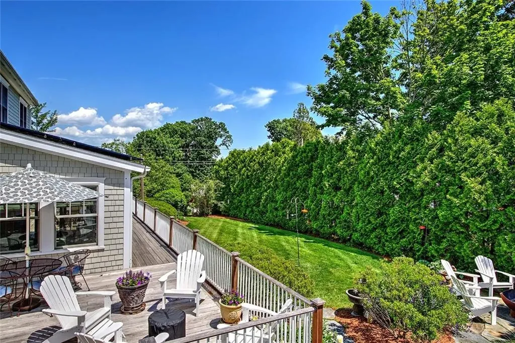 5 Curtis Road North Kingstown RI 02874