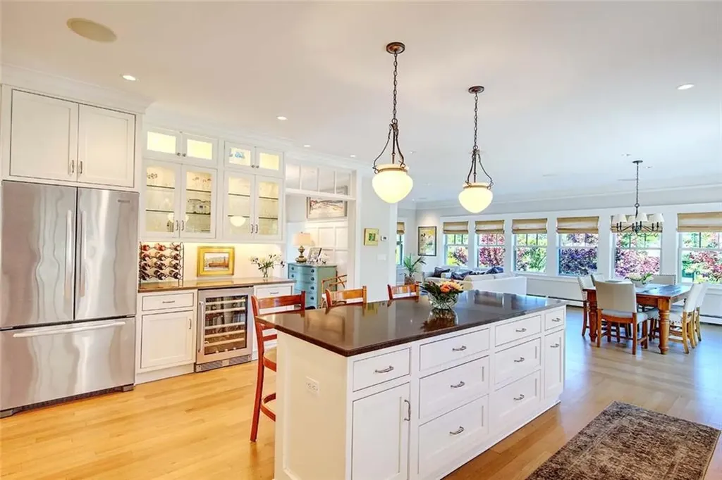 5 Curtis Road North Kingstown RI 02874
