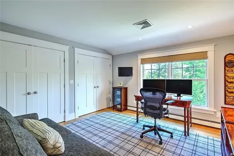 5 Curtis Road North Kingstown RI 02874