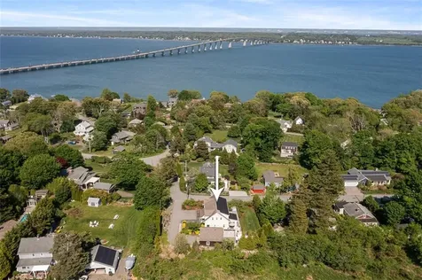 5 Curtis Road North Kingstown RI 02874