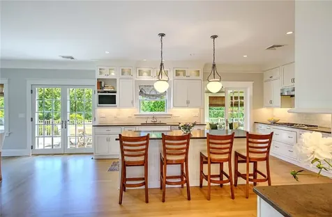 5 Curtis Road North Kingstown RI 02874