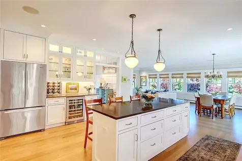 5 Curtis Road North Kingstown RI 02874