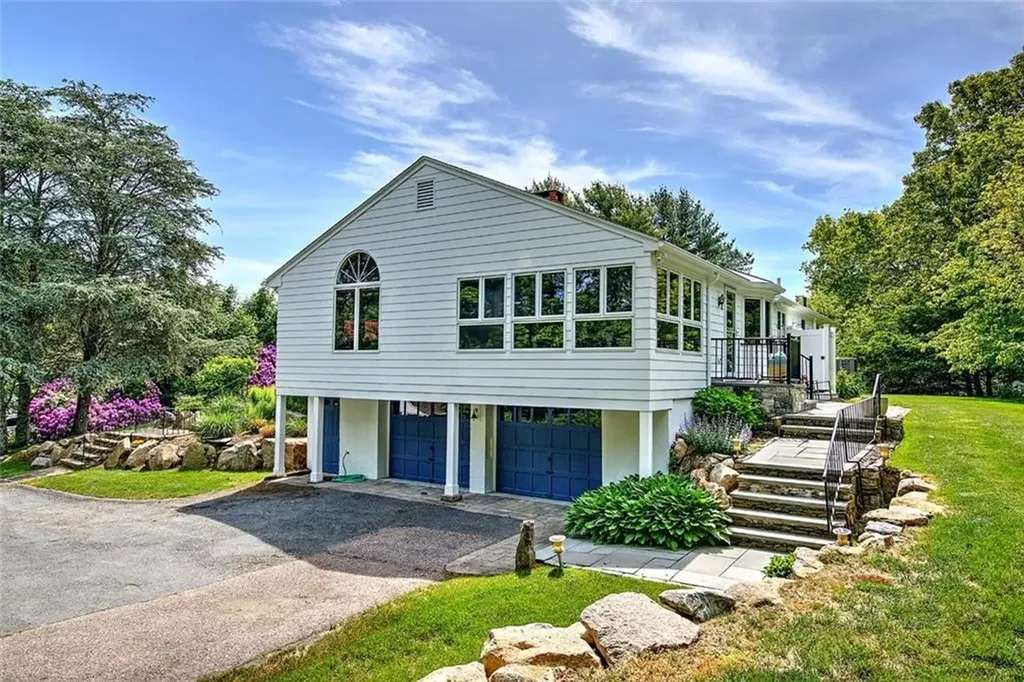 251 Succotash Road South Kingstown RI 02879