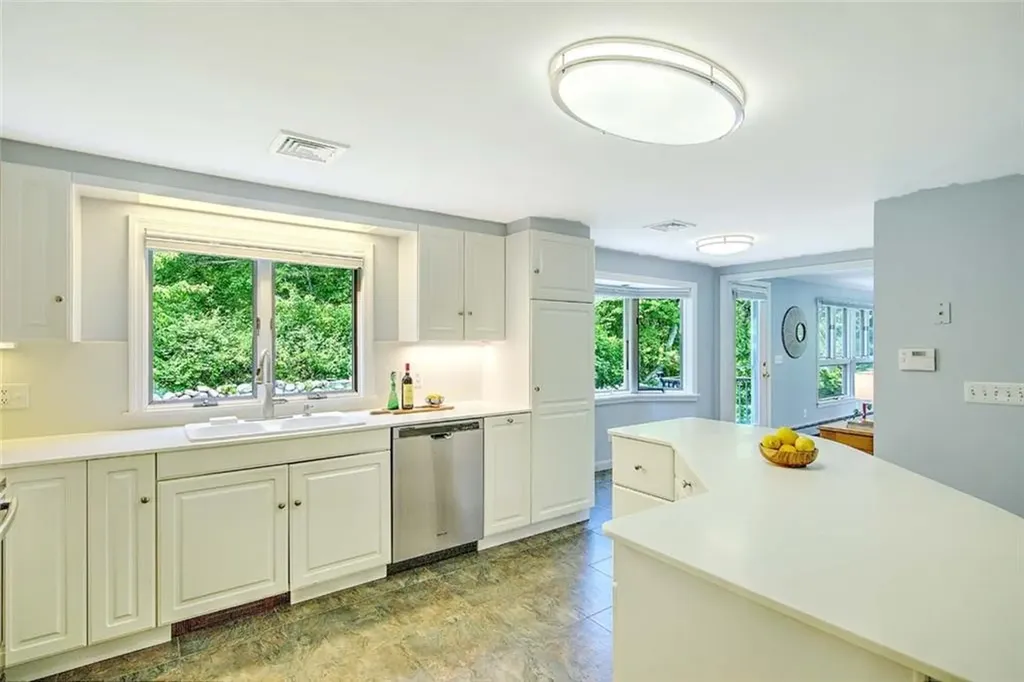 251 Succotash Road South Kingstown RI 02879