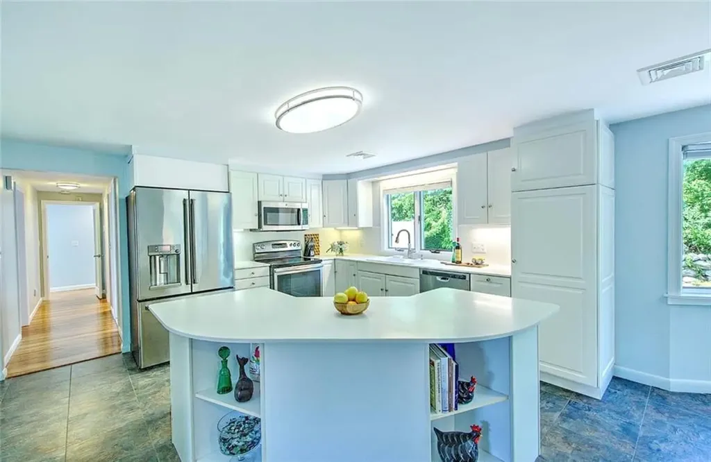 251 Succotash Road South Kingstown RI 02879
