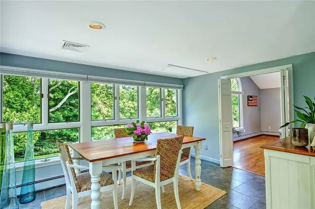 251 Succotash Road South Kingstown RI 02879