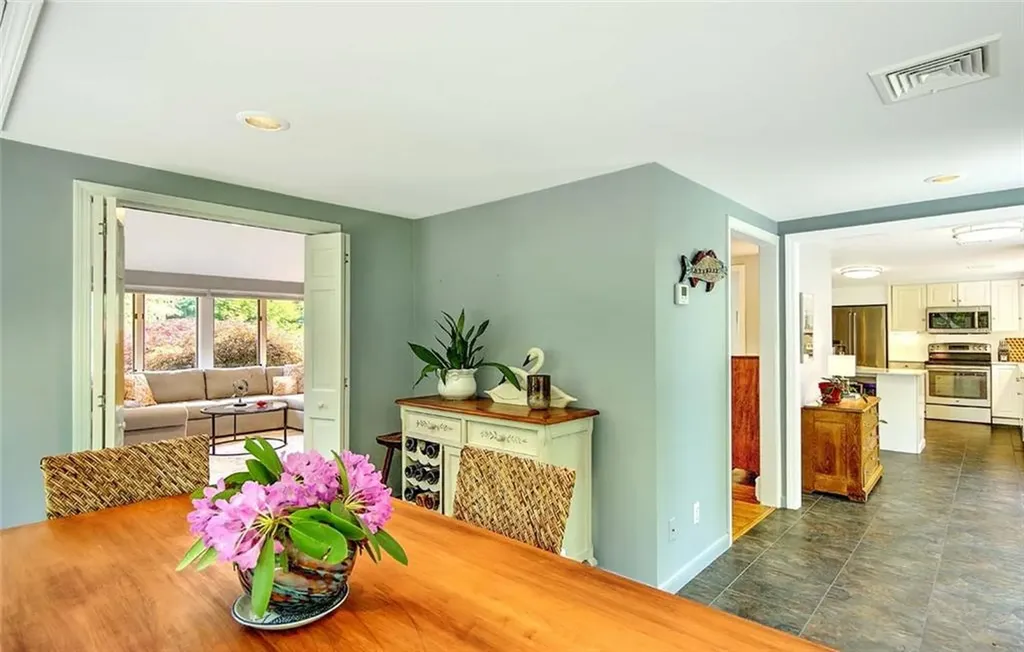 251 Succotash Road South Kingstown RI 02879