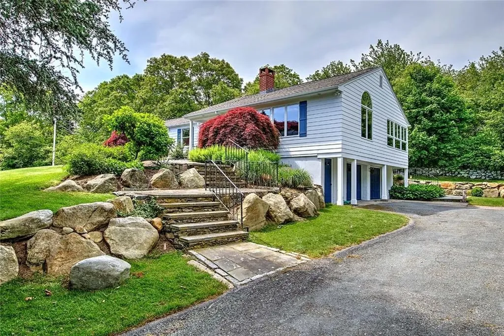 251 Succotash Road South Kingstown RI 02879