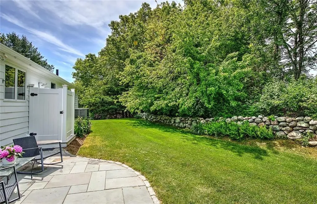 251 Succotash Road South Kingstown RI 02879