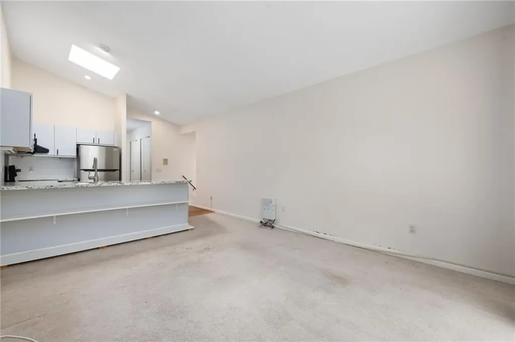 875 Halifax Drive Warwick RI 02886