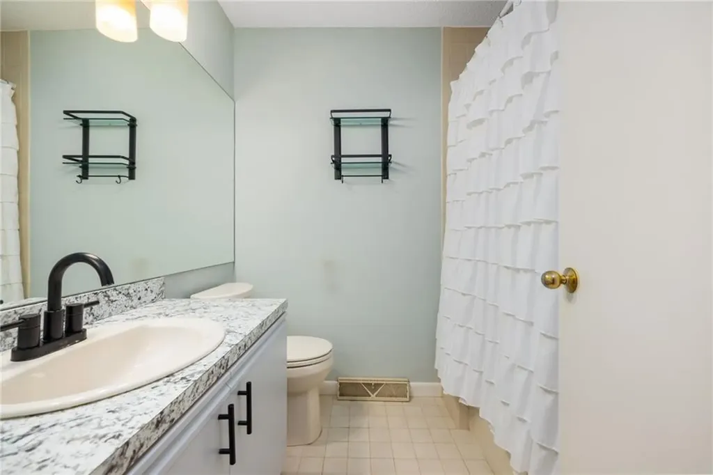 875 Halifax Drive Warwick RI 02886
