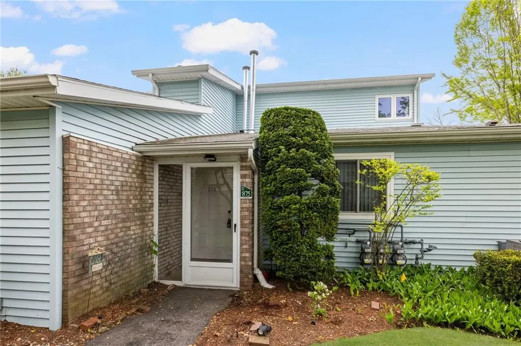 875 Halifax Drive Warwick RI 02886