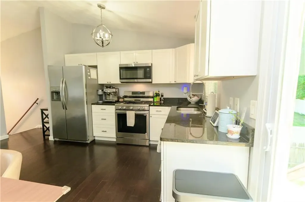 244 Samuel Gorton Avenue Warwick RI 02889