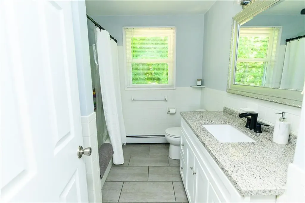 244 Samuel Gorton Avenue Warwick RI 02889