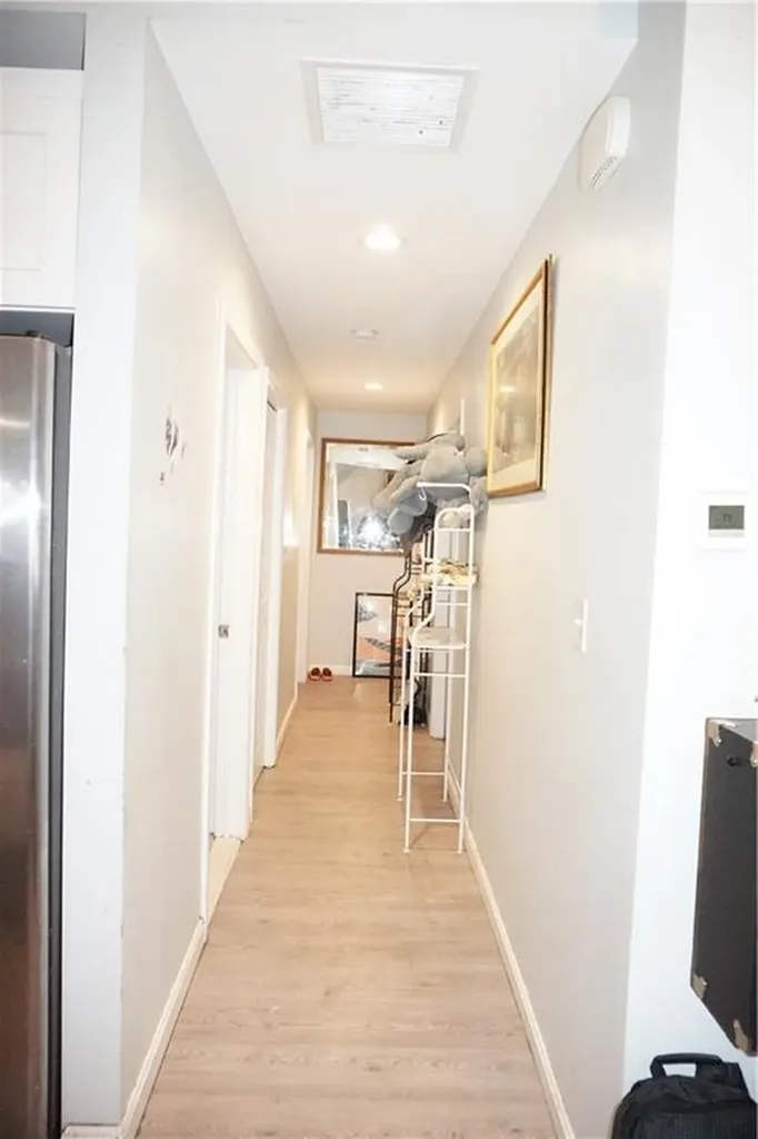 12 Thomas Avenue Pawtucket RI 02860