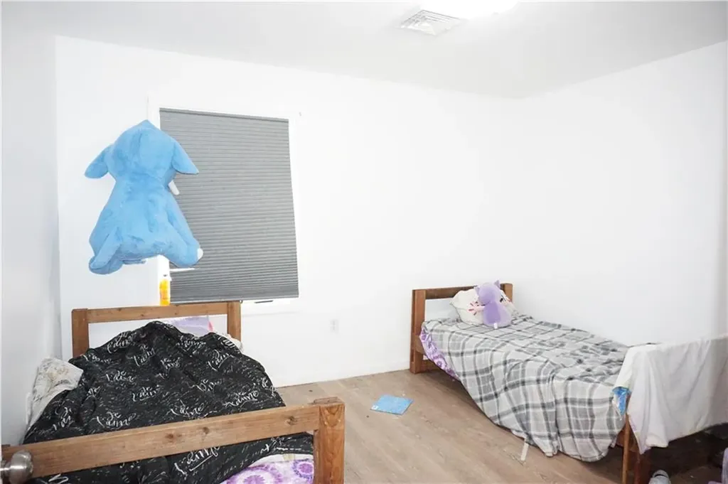 12 Thomas Avenue Pawtucket RI 02860