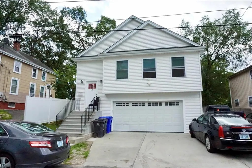 12 Thomas Avenue Pawtucket RI 02860