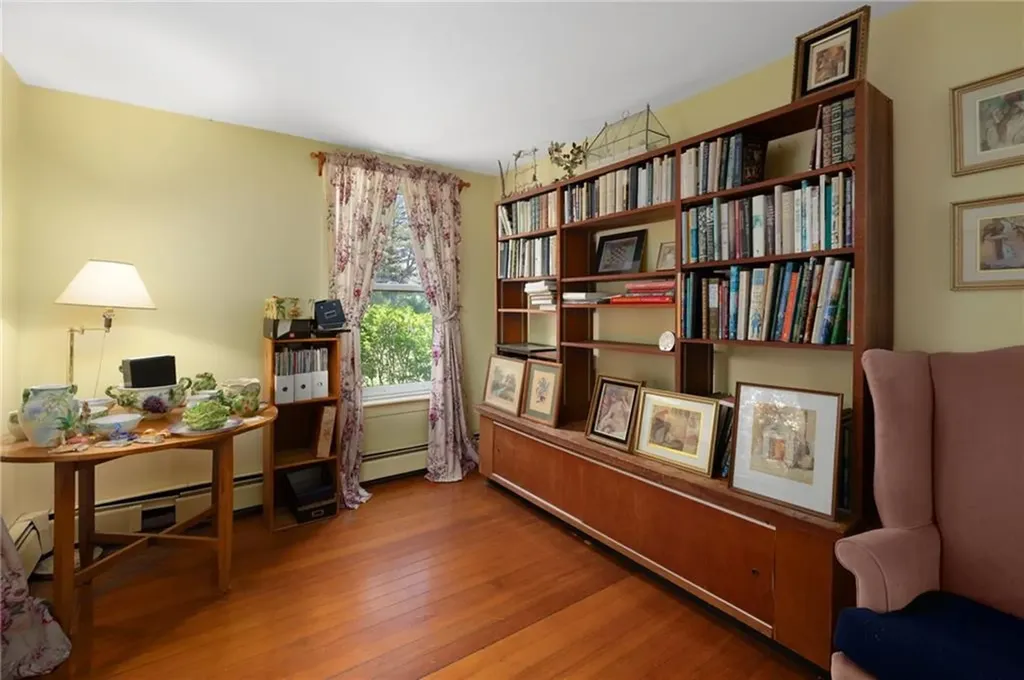 469 Wapping Road Portsmouth RI 02871