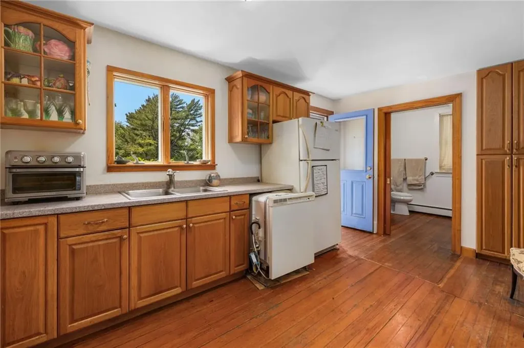 469 Wapping Road Portsmouth RI 02871