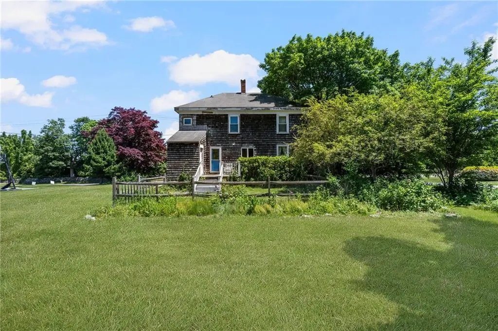 469 Wapping Road Portsmouth RI 02871