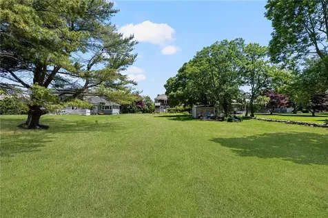 469 Wapping Road Portsmouth RI 02871