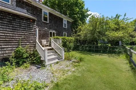 469 Wapping Road Portsmouth RI 02871