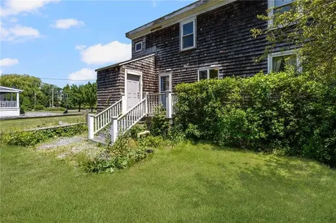 469 Wapping Road Portsmouth RI 02871