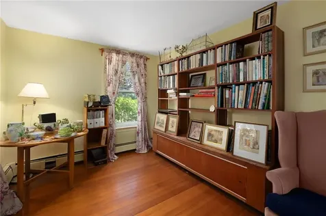 469 Wapping Road Portsmouth RI 02871