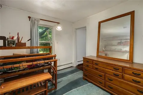 469 Wapping Road Portsmouth RI 02871