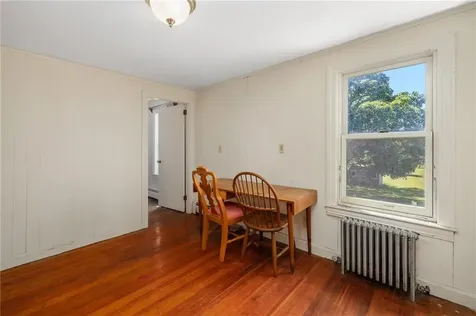 469 Wapping Road Portsmouth RI 02871