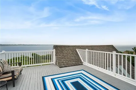 205 Indian Avenue Portsmouth RI 02871