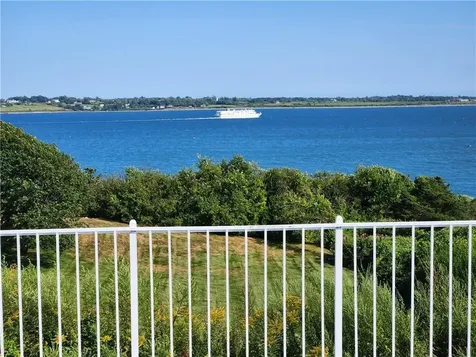 205 Indian Avenue Portsmouth RI 02871