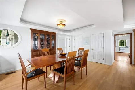 205 Indian Avenue Portsmouth RI 02871