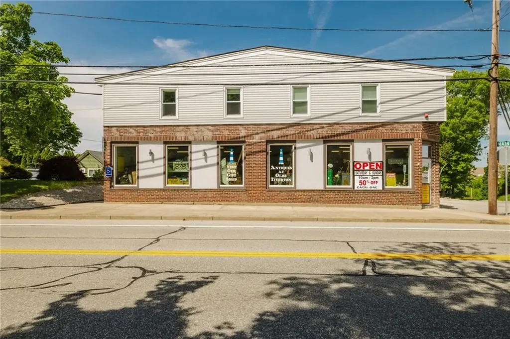 1019 Main Road Tiverton RI 02878
