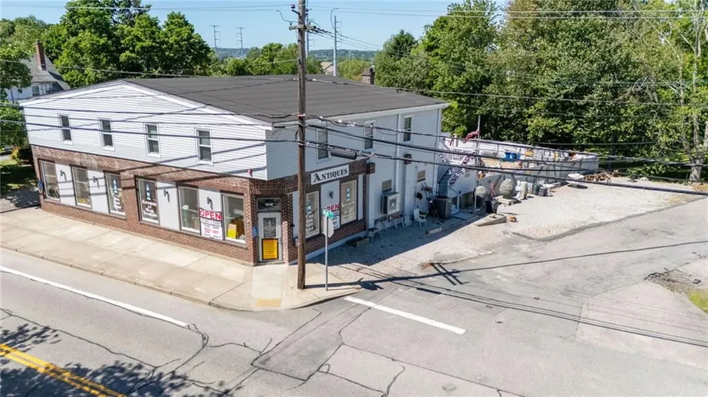 1019 Main Road Tiverton RI 02878