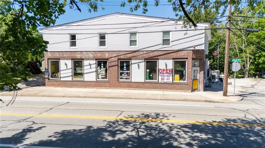 1019 Main Road Tiverton RI 02878