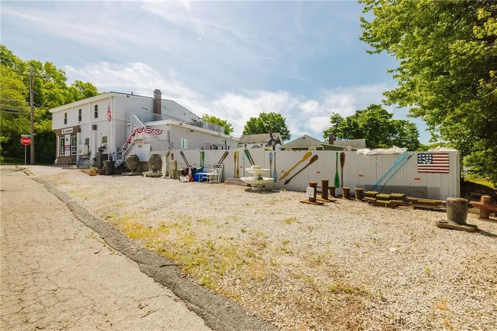 1019 Main Road Tiverton RI 02878