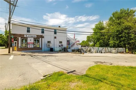 1019 Main Road Tiverton RI 02878