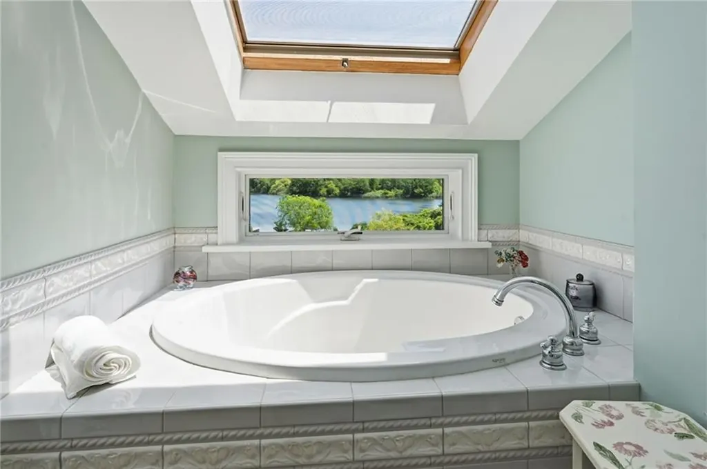 180 Clearview Road Charlestown RI 02813