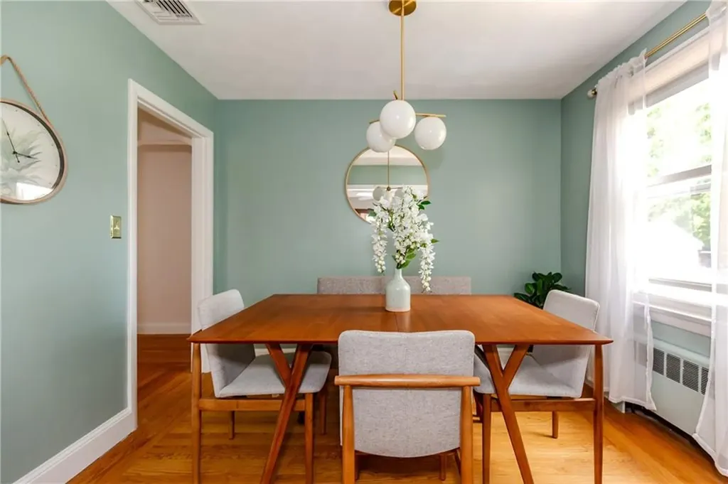 111 Isabella Avenue Providence RI 02908