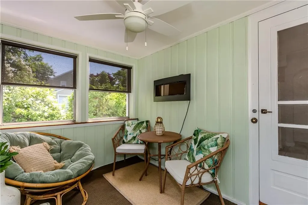 111 Isabella Avenue Providence RI 02908